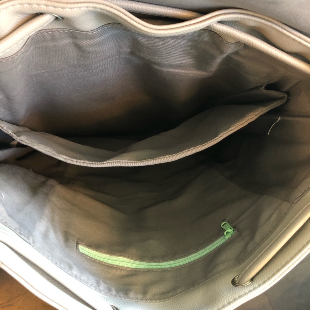 Rodan and fields backpack - Picture 3 of 3